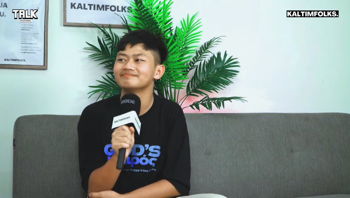 RTovea27399's tweet photo. Keseruan podcast Cedrick di YouTube kaltimfolks
https://t.co/13qXOI32bH
#timkuyan6 #cedrick #academyofchampions https://t.co/dzXxjp4ysy