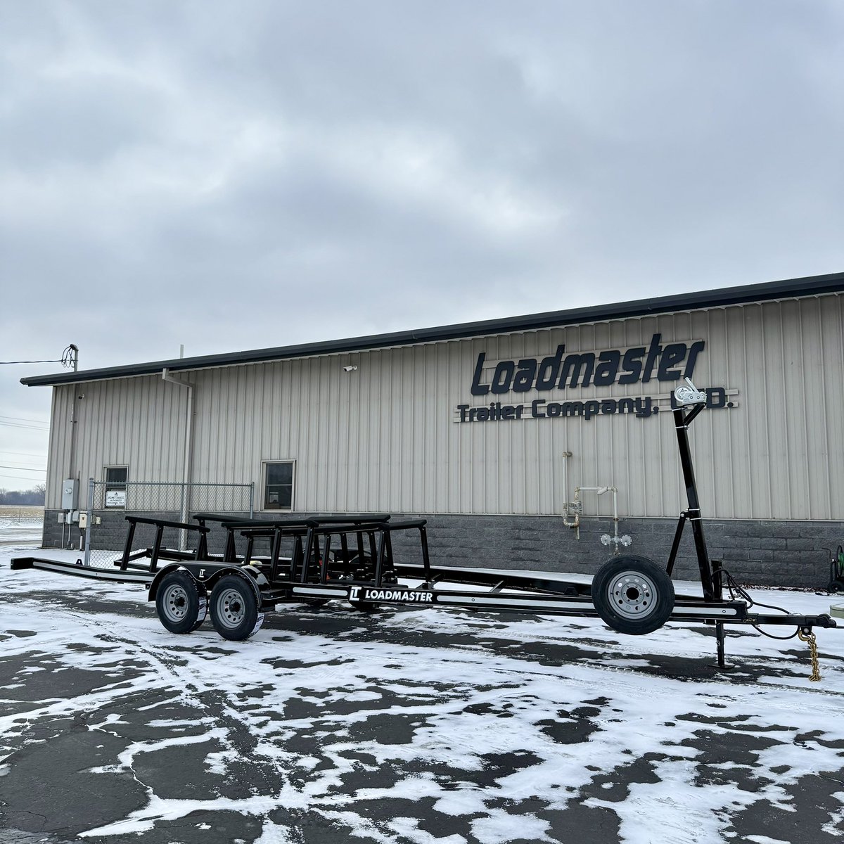 LoadmasterTrail's tweet image. Sailboats need proper trailers too..
#sailboats #sailboating