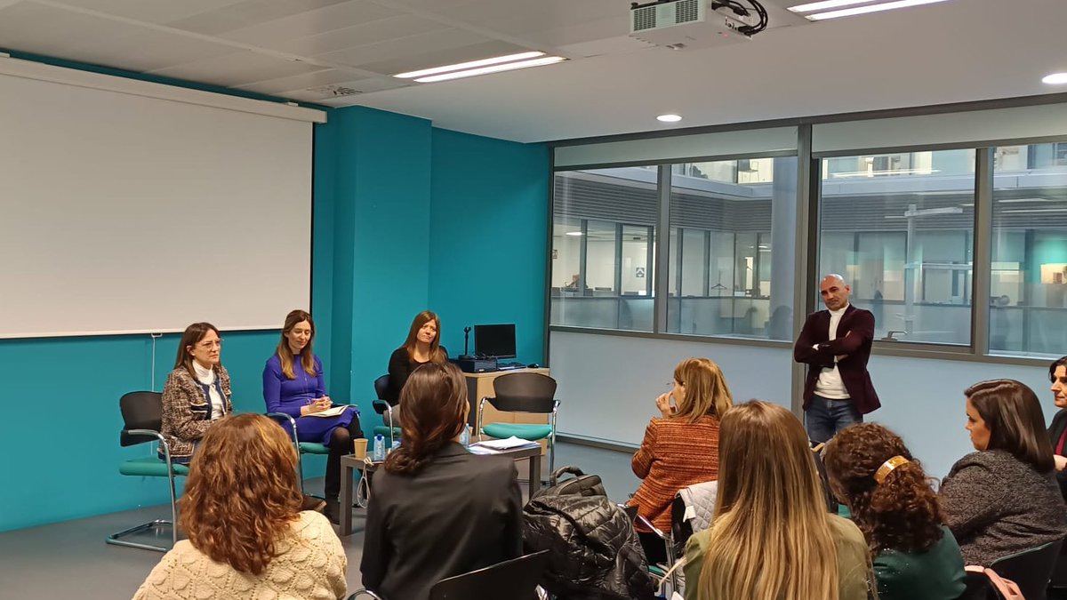 Col·legi d'Infermeres i Infermers de BCN (COIB) (@coibarcelona) on Twitter photo Tanquem la jornada amb un debat obert ple de reflexions per impulsar la recerca infermera a Barcelona.
Moltes gràcies a totes les assistents a aquesta "2a Conferència d’#Infermeres de Barcelona Referents en Recerca".🙌 <a href="/Catedra_UB_COIB/">Infermeria CàtedraUB-COIB</a> Tanquem la jornada amb un debat obert ple de reflexions per impulsar la recerca infermera a Barcelona.
Moltes gràcies a totes les assistents a aquesta "2a Conferència d’#Infermeres de Barcelona Referents en Recerca".🙌 <a href="/Catedra_UB_COIB/">Infermeria CàtedraUB-COIB</a>