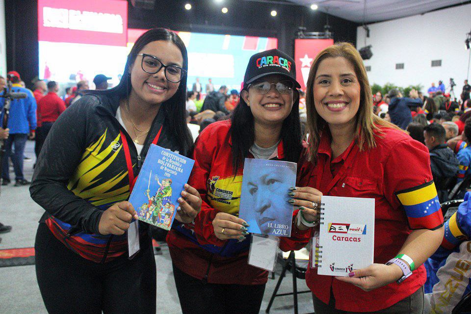 Los tiempos históricos marcan nuestros pasos y si algo tiene que ser el PSUV es la demostración práctica de nuestros valores, ejemplo permanente del Poder Popular.