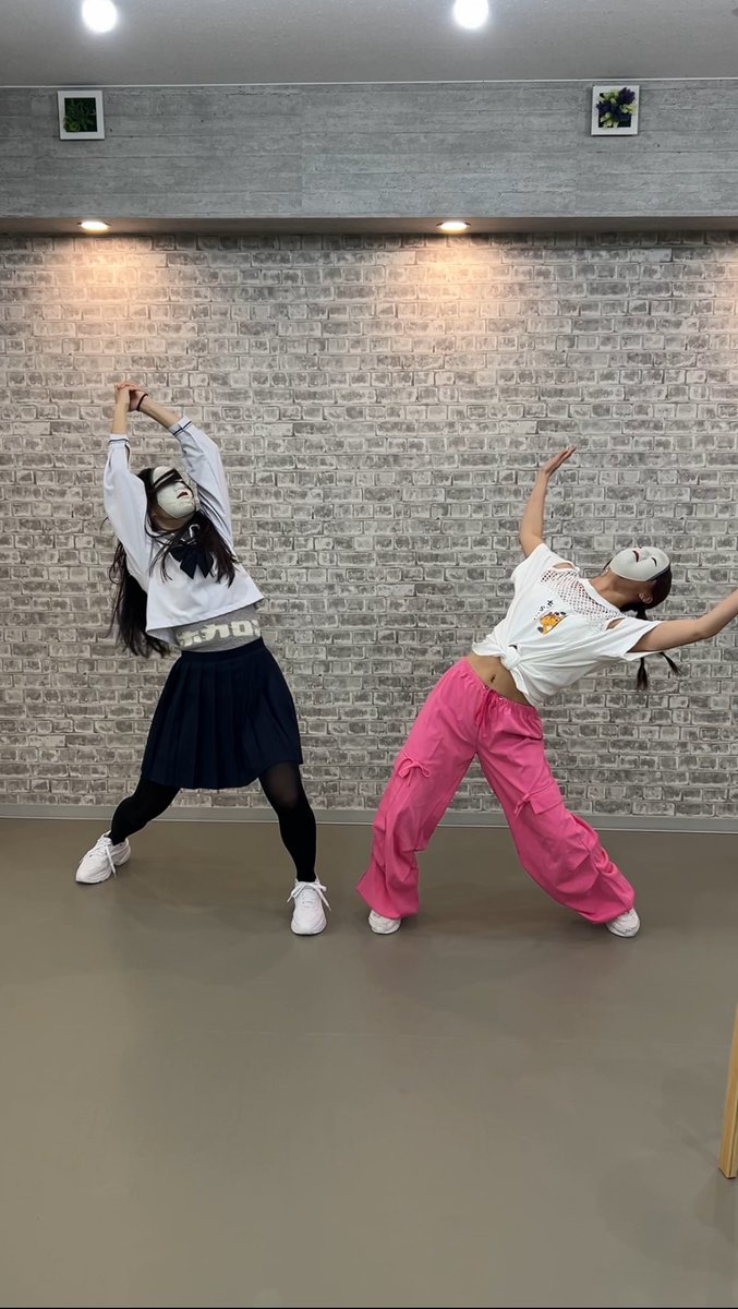陰キャコミュ障がバレてしまった動揺で本日投稿遅くなってしまいます。
フライデーナイトフィーバーですがおねむな方は寝てしまいましょう。

これは今日の投稿とは関係のないいい写真です。