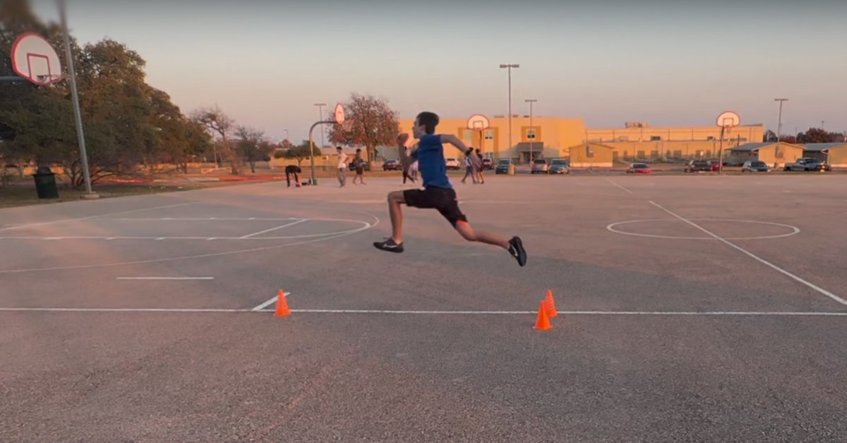 PSlatonTrack's tweet photo. Getting that #triplejump second phase down. Better, but still work to do. 
#trackandfield #tracklife #fieldevents #longjump #longjumper #triplejumper https://t.co/Da5UDZMdyX