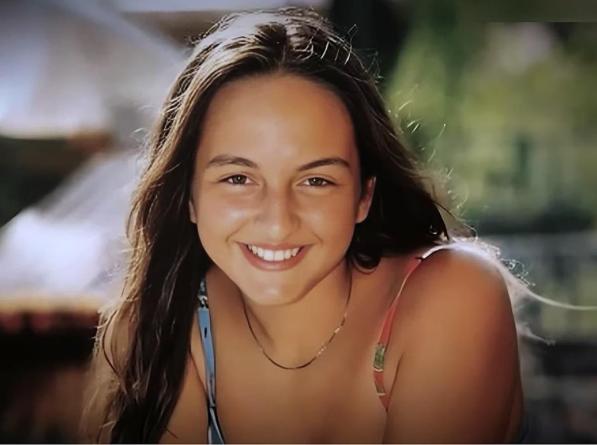 25 sene önce kendi evinde öldürülen Çağla Tuğaltay cinayetinin çözülmesi için özel ekip istiyoruz. 

#caglayaozelekip