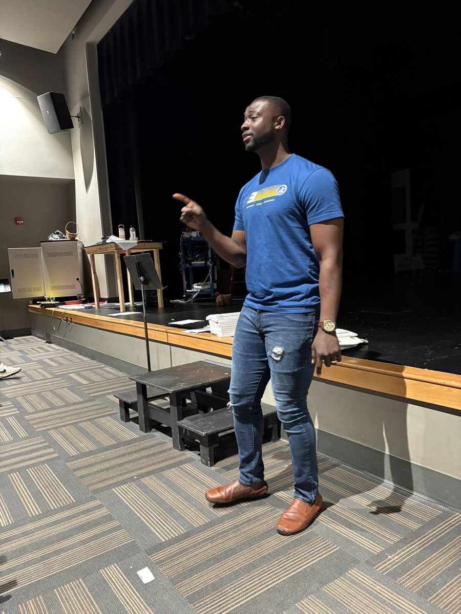So great to have @bryantlavender_ back with us today to share an incredibly message! 
“Press play on the god reel 
Remember his faithfulness … he will provide for you. When you get tired… play your god reels…. Remember his faithfulness”. Thanks for the great reminder! 💪💪⚓️