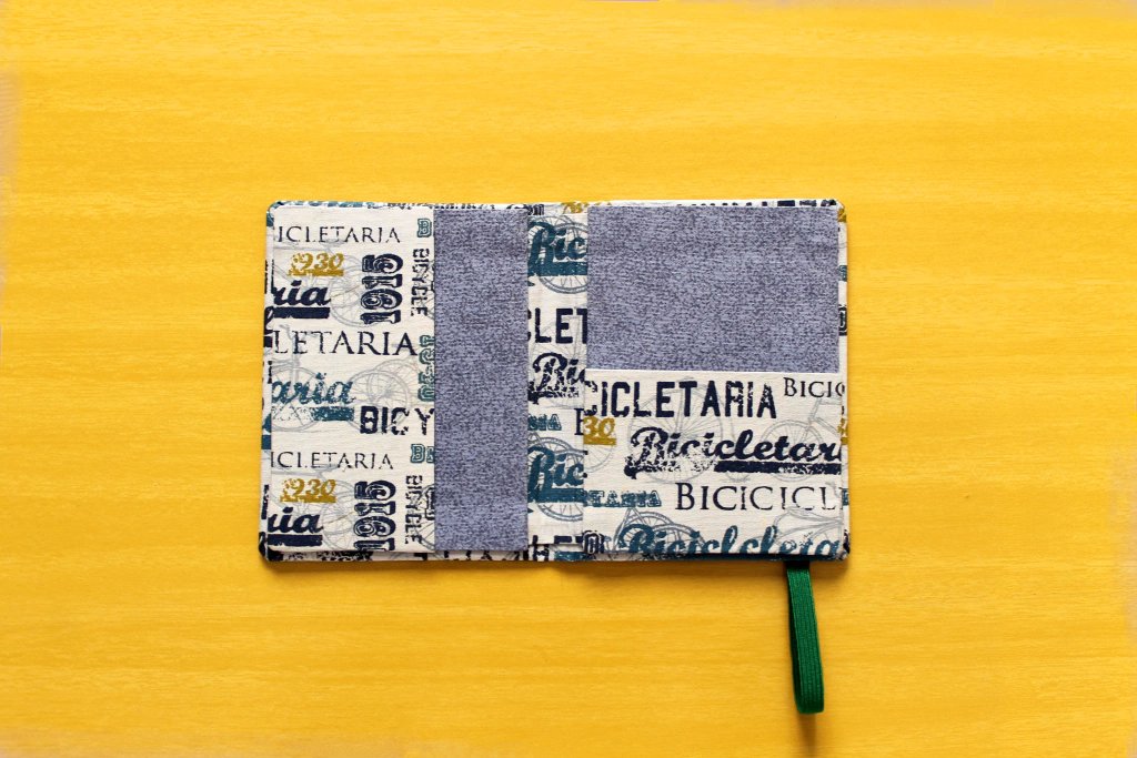 BellaMiaAtelie's tweet image. #PresentesCriativos✨
▪️ 𝙿𝚛𝚘𝚗𝚝𝚊 𝙴𝚗𝚝𝚛𝚎𝚐𝚊 ▪️ 𝙿𝚛𝚘𝚍𝚞𝚝𝚘 𝙴𝚡𝚌𝚕𝚞𝚜𝚒𝚟𝚘
Acessório para levar tudo que você precisa! 💳🪪
𝐏𝐨𝐫𝐭𝐚 𝐃𝐨𝐜𝐮𝐦𝐞𝐧𝐭𝐨𝐬 '𝐁𝐢𝐜𝐢𝐜𝐥𝐞𝐭𝐚𝐬' 🚲💚
bellamiaatelie.com.br/produtos/porta…
#portadocumentos #carteira #feitoàmão #feitocomamor