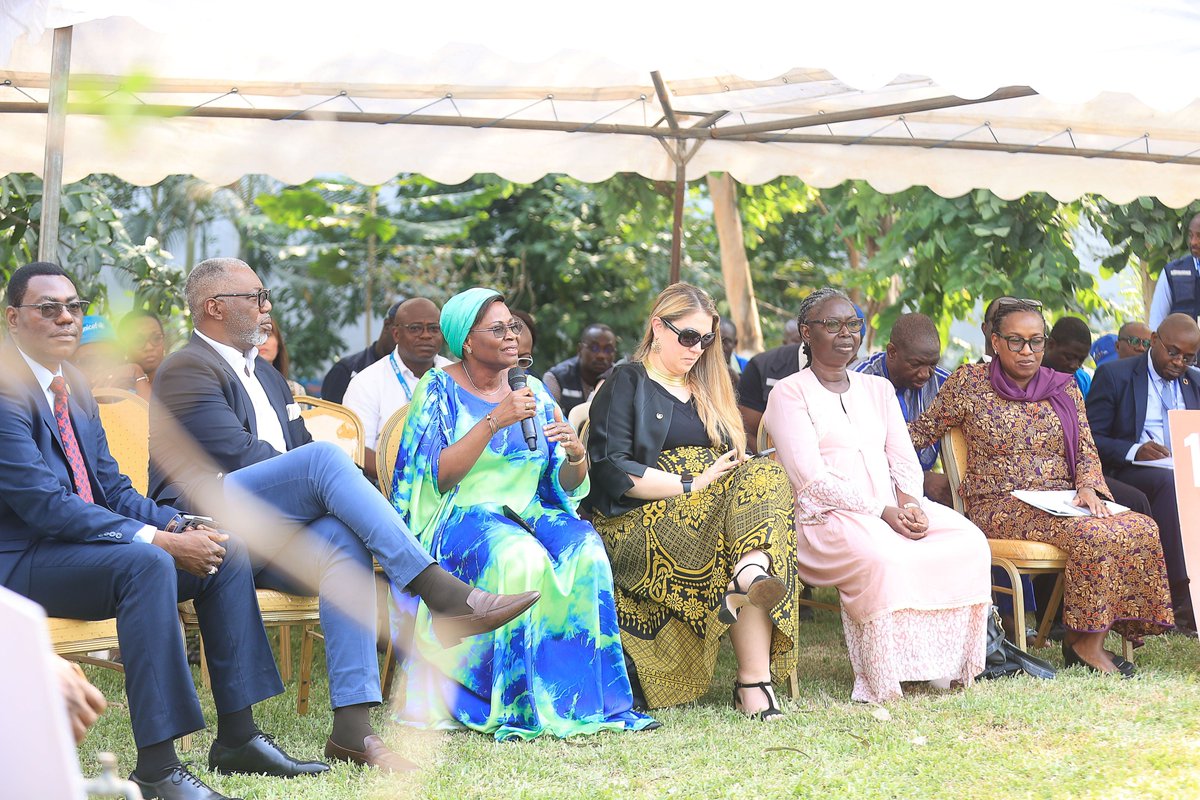 ONU_CIV's tweet image. 📊Face à la raréfaction des ressources, l’@ONU_CIV mise sur l’optimisation, les synergies &amp;amp; le passage à l’échelle pour un impact renforcé en 🇨🇮. 
Au #UNTownHall, il a été question de repenser nos approches pour continuer à assurer des interventions pertinentes &amp;amp; de qualité.