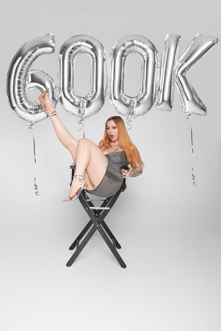 1 pic. thank you for believing in me!!! i love you all so much ??? I wouldnt be here without yall support