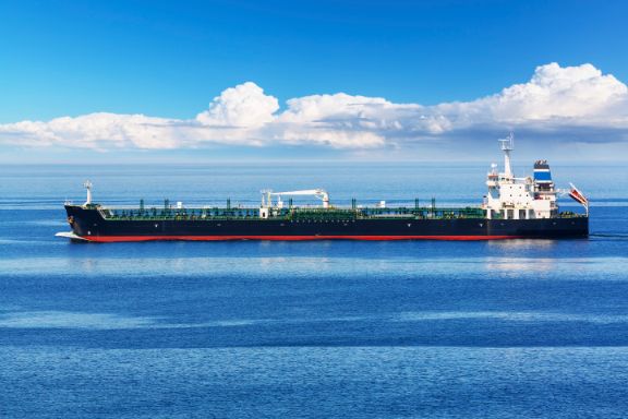 The white house is in the spotlight again. After another turbulent week with more executive orders, what has the impact been on tanker markets? Read our latest report here: gibsons.co.uk/report/white-h…