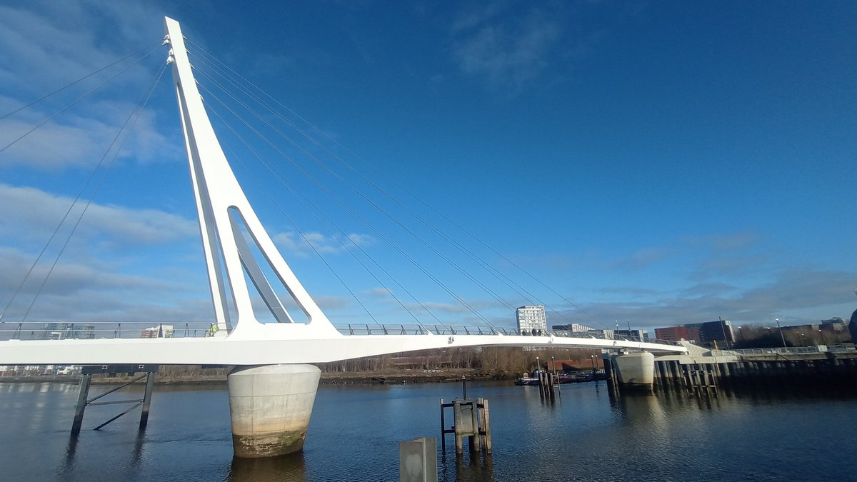 LearnerWcs's tweet photo. Good visit with the Step 1 class to the Riverside Museum this morning. Some great photo opportunities for the students #GovanPartickBridge #TransportMuseum #Glenlee #StarWars https://t.co/a2RqhRVdH6