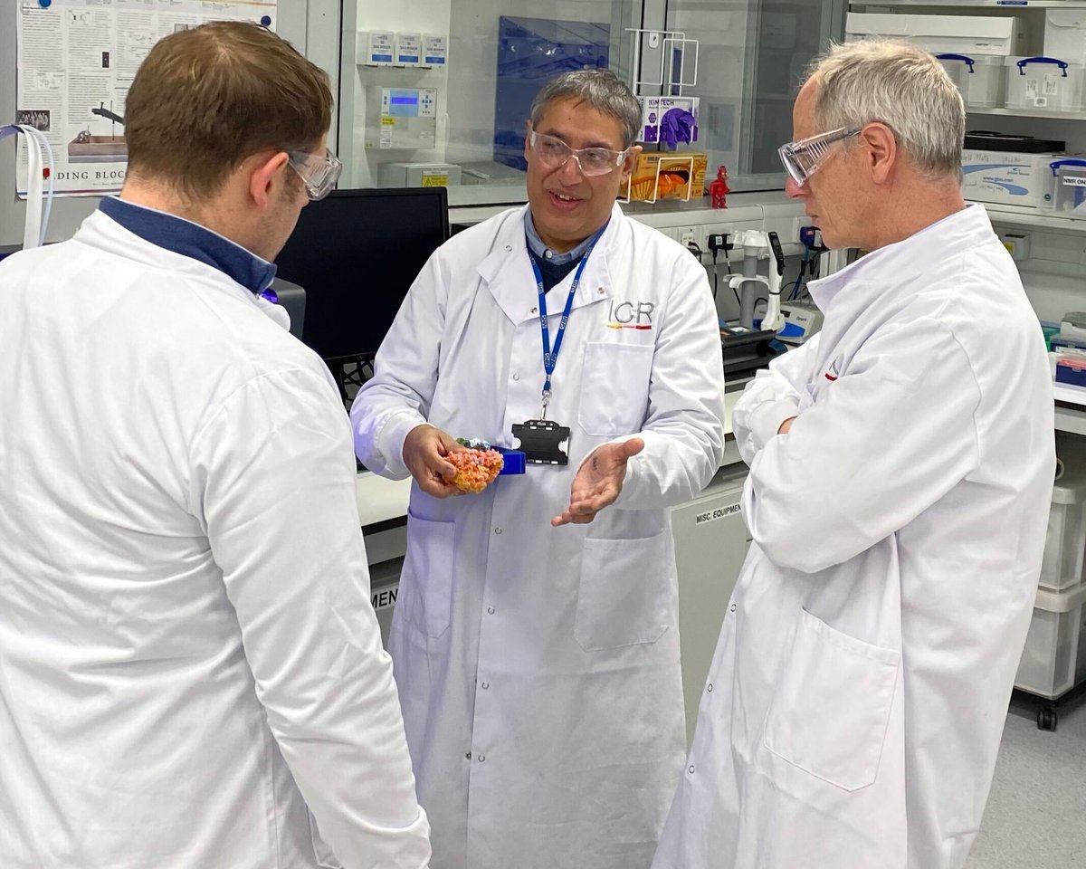 The ICR (@icr_london) on Twitter photo It was fantastic to host our local MP <a href="/LukeTaylorLD/">Luke Taylor MP</a> at our #Sutton campus today.
We introduced Luke to several scientists working in our Centre for Cancer #DrugDiscovery including within our structural chemistry, medicinal chemistry and molecular biology teams.
#CancerResearch It was fantastic to host our local MP <a href="/LukeTaylorLD/">Luke Taylor MP</a> at our #Sutton campus today.
We introduced Luke to several scientists working in our Centre for Cancer #DrugDiscovery including within our structural chemistry, medicinal chemistry and molecular biology teams.
#CancerResearch