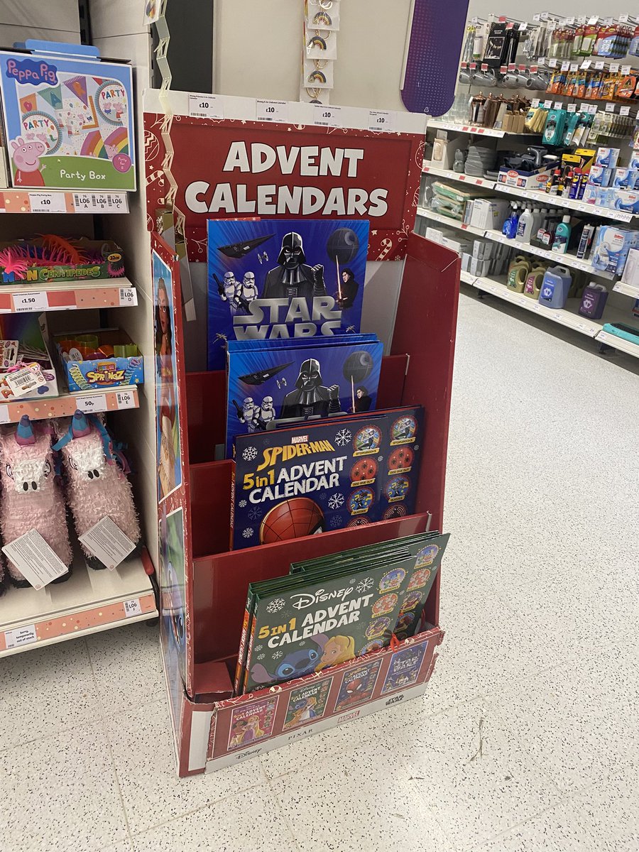 #KeepingChristmasGoing in <a href="/sainsburys/">Sainsbury's</a> Hazel Grove 

<a href="/dresserman/">Steve Dresser</a>
