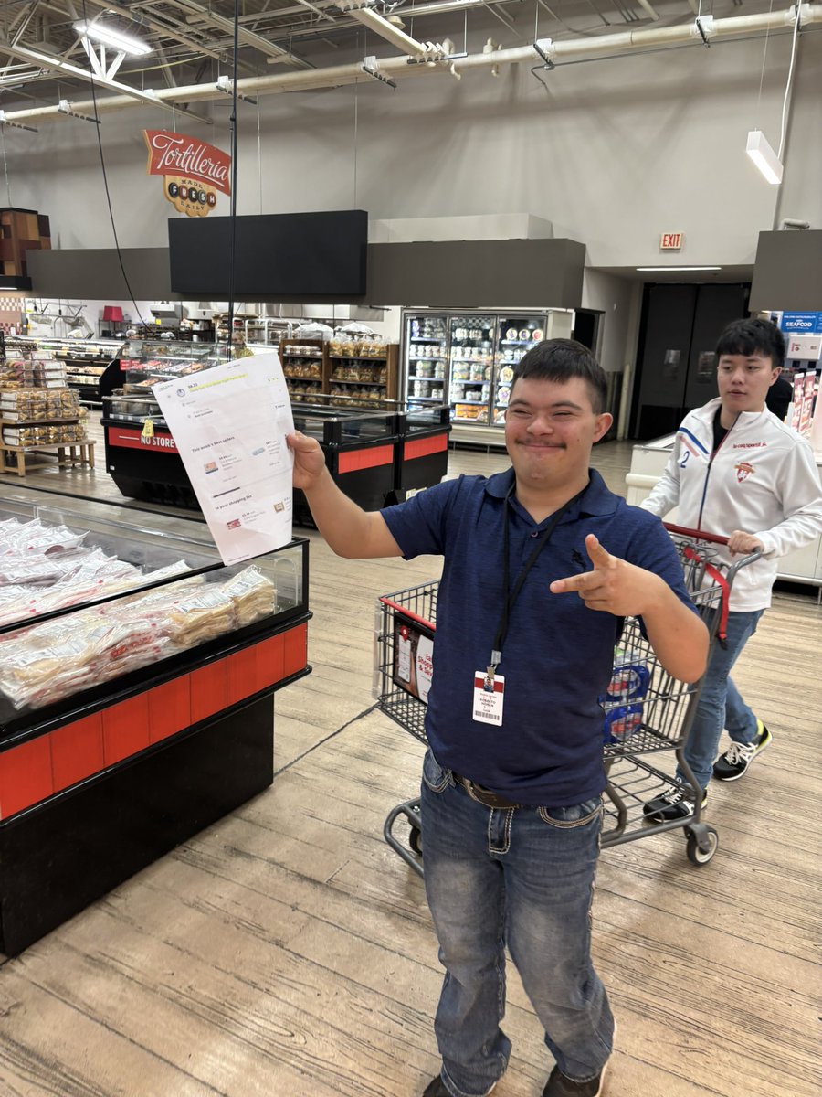 mujicareddix tweet media