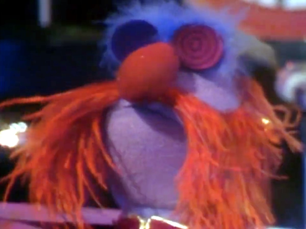 THE MUPPET SHOW: SEX AND VIOLENCE (1975)

Directed by Dave Wilson
Written by Marshall Brickman, Jon Stone, Norman Stiles, and Jim Henson