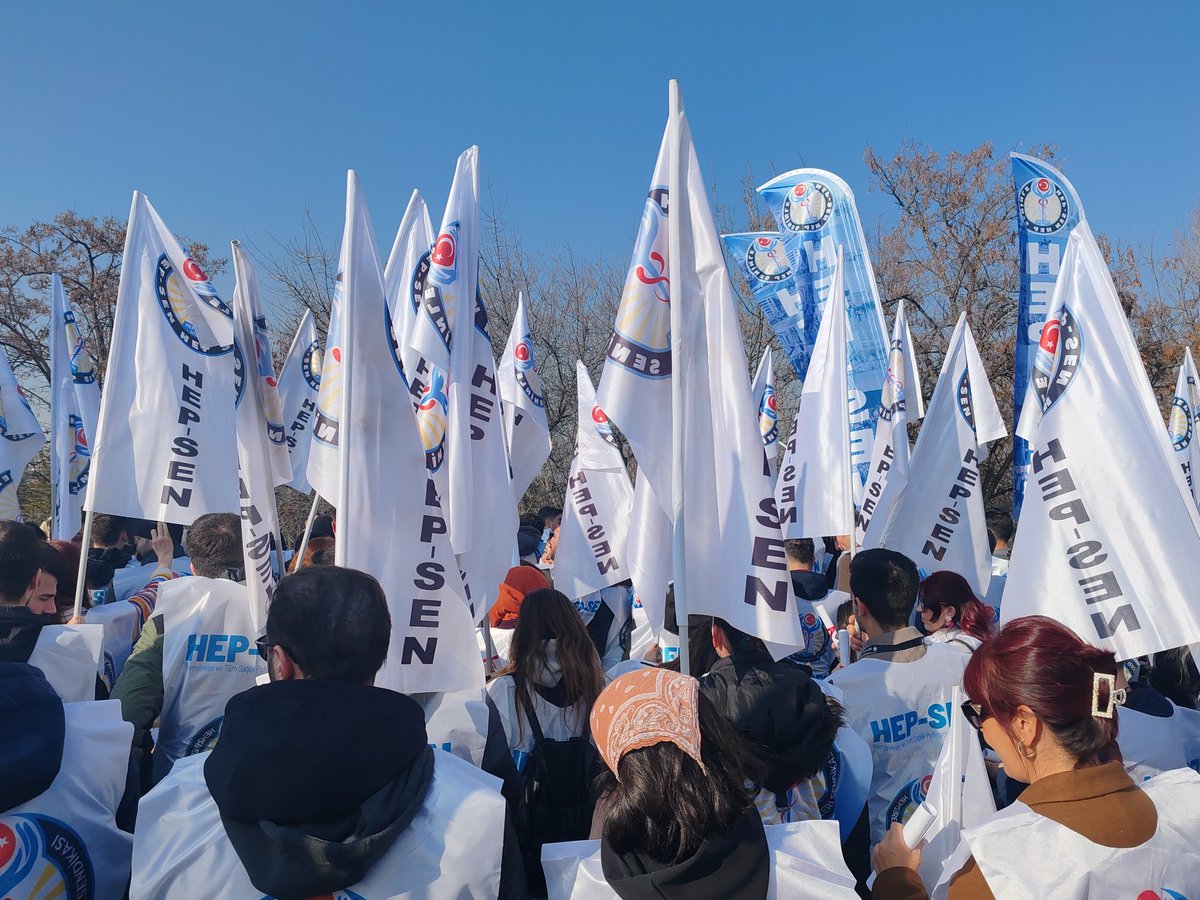 Emeklerimizin değersizleştirilmesini kabul etmiyoruz.
#YökveSağlıkBakanlığıGöreve
<a href="/YuksekogretimK/">Yükseköğretim Kurulu (YÖK)</a> <a href="/saglikbakanligi/">T.C. Sağlık Bakanlığı</a>