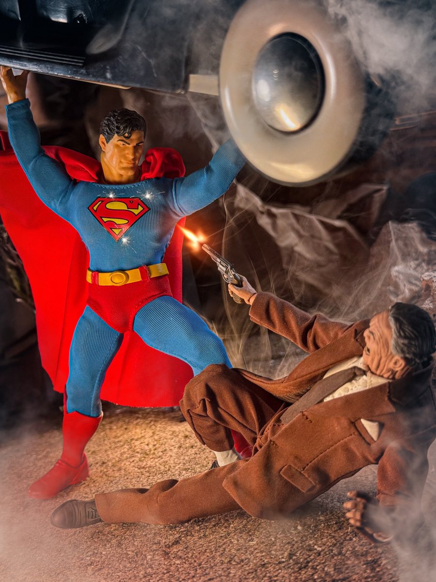 toyetic40s's tweet photo. “Put it down!! NO WAIT!! DON’T put it down!!”
#MezcoToyz #Supernan #PruneFace #DCComics #ActionComics #DickTracy #ACTIONFIGURES #ActionFigurePhotography #ToyPhotography
@mezcotoyz @Superman @DCOfficial @DickTracyMovie https://t.co/jjg3Km6ph6