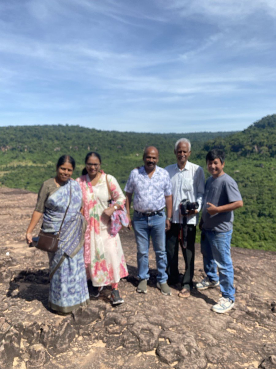 SiemTours's tweet photo. Thanks Mr, Anoop Dharmaseelan &amp; team from India, for choosing my 3-day tour including National Park Phnom Kulen and river of 1000 Shiva Linga and around trip airport transfer

Do not hesitate to contact me if you came to Cambodia

https://t.co/flZaeOa7v0
WhatsApp: +85512941715 https://t.co/FUPUEAFXeU