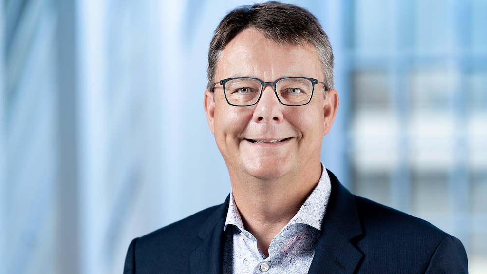 LERU (@lerunews) on Twitter photo 🔔 Congratulations to Prof. <a href="/m_schaepman/">Michael Schaepman</a>, President of <a href="/UZH_en/">University of Zurich</a>, who was elected by the LERU Rectors as new member of the LERU Board of Directors.
As of 1 March, he will succeed Prof. <a href="/HenWeg/">Henrik C. Wegener</a>, whose term as Rector of <a href="/koebenhavns_uni/">Københavns Uni</a> (and thus also his term as LERU BoD member) 🔔 Congratulations to Prof. <a href="/m_schaepman/">Michael Schaepman</a>, President of <a href="/UZH_en/">University of Zurich</a>, who was elected by the LERU Rectors as new member of the LERU Board of Directors.
As of 1 March, he will succeed Prof. <a href="/HenWeg/">Henrik C. Wegener</a>, whose term as Rector of <a href="/koebenhavns_uni/">Københavns Uni</a> (and thus also his term as LERU BoD member)