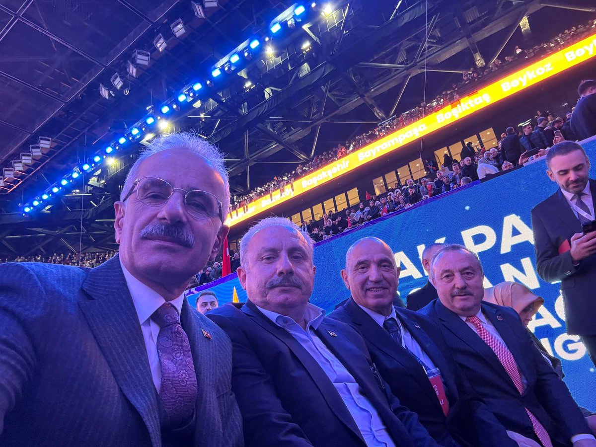a_uraloglu's tweet photo. İstanbul hazır, REİS'i bekliyor...

@ibrahimyumakli
@drmemisoglu 
@omerbolatTR 
@MehmetNuriErsoy
@MustafaSentop

#TürkiyeHızlanıyor 🇹🇷 https://t.co/uMKj3bD7aj