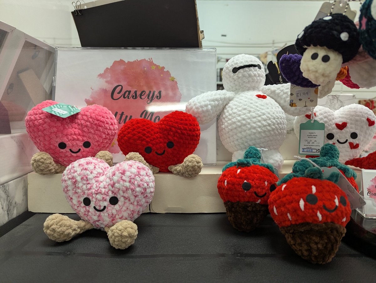 I enjoyed a catch-up with Deborah at <a href="/thecraftfairco/">The Craft Fair Company / The Crafty Gift Shop</a>, which has a super range of #ValentinesDay gifts and cards. The shop provides a #highstreet showcase for local makers, and, appropriately, was one of my first #RetailCupid 💘 successes when I did the intro to <a href="/stcuthbertswalk/">St Cuthbert's Walk Shopping Centre</a>.