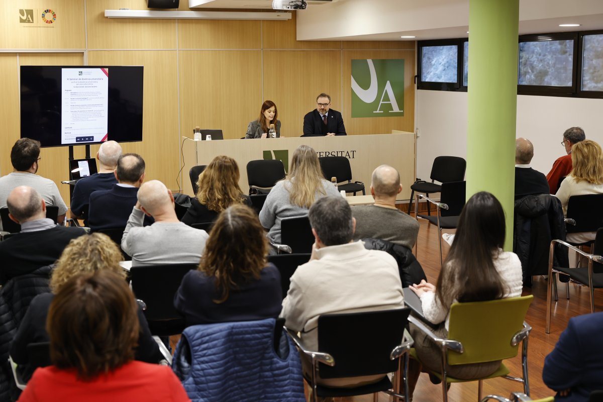 Universitat d'Andorra tweet media
