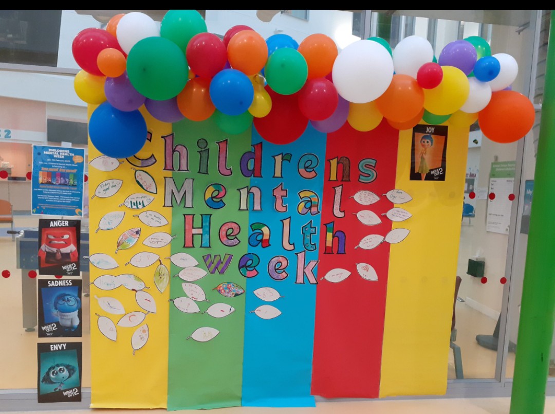 📢 Time to Talk at RMCH. 
This week, there has been an amazing array of events to support Time to Talk, focusing on patient experience, staff wellbeing and mental health. 🏨✨️ #TimeToTalk #parentcarer #wellbeing #NHS #beebrilliant <a href="/MFT_QIT/">Quality Assurance Team</a> <a href="/MFT_Charity/">Manchester Foundation Trust Charity</a> Let's Keep Talking 👄