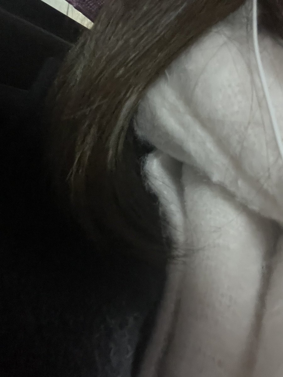 이 날씨에 패딩말고 코트 처입은 내가미친년