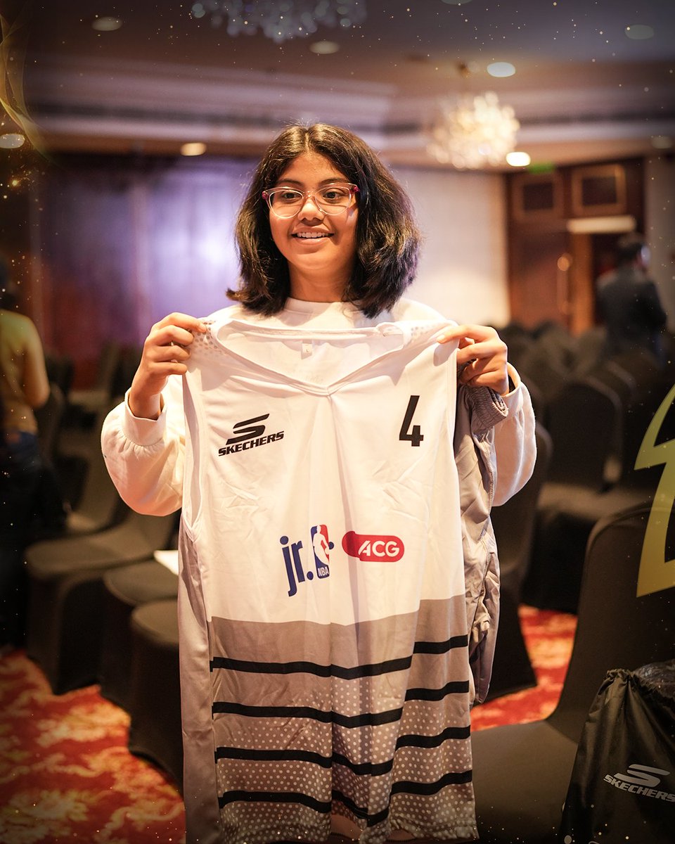 NBAIndia's tweet image. And here we go.... 💥

The #ACGJrNBA3v3 National League Finals festivities got off to a perfect start with a memorable #DraftNight! 🙌

#WhereStarsAreBorn #SkechersBasketball #IndianBasketball | @ACGWorld @SkechersIndia @BFI_basketball @jrnba