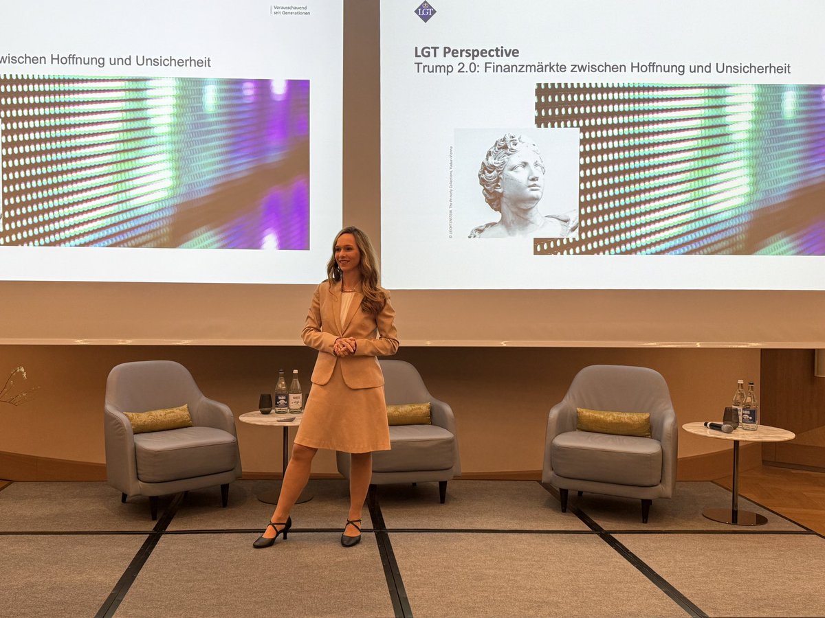 👉 Kann Donald Trump die US-Konjunktur ankurbeln?
👉  Können Aktienmärkte 2025 zulegen?
👉  Werden die US-Leitzinsen weiter fallen? 
👉  Wird Gold 2025 glänzen?
Mit diesen Fragen haben wir uns mit den Experten bei der #roadshow ausgetauscht. #moderatorin