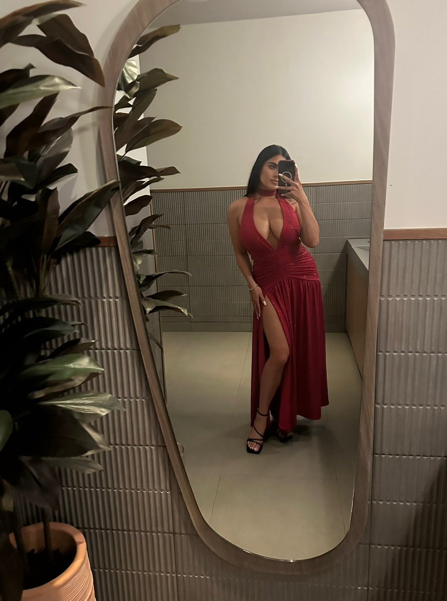 jackie_xo's tweet image. A preview of the birthday dress 🥳♒️❤️‍🔥 #Feb7