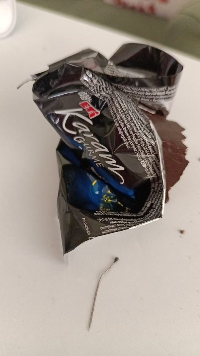 07:02:25 saat 15:30 civarlarinda kocamustafapasa #bim marketten aldiğimiz <a href="/eti/">Eti</a> #etikaramgurme'nin içinden çıkan toplu iğne gibi bir cisim çıktı, yaralanabilirdik konuyla ilgili gerekli sikayetleri gerekli birimlere ilettik, kendilerininde konuyla ilgilenecegine eminim