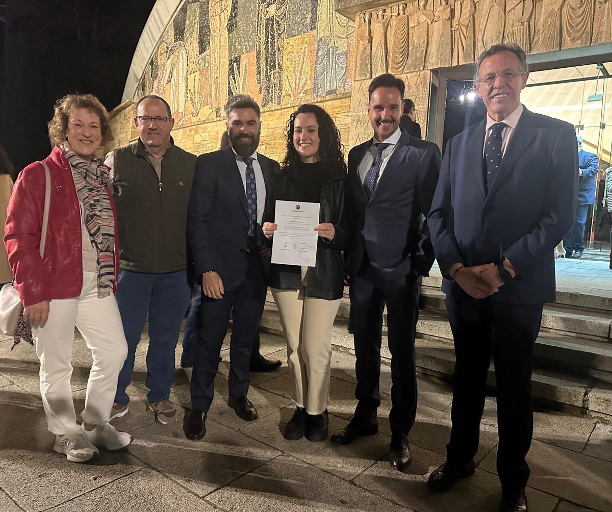 🗣️ La <a href="/Univcordoba/">Universidad Córdoba</a> entrega sus distinciones #TomásdeAquino2025

🏆 También se hizo entrega de Premios Extraordinarios de Fin de Grado #veterinariaUCO👉🏻 Alicia Serrano Benítez
uco.es/servicios/actu…