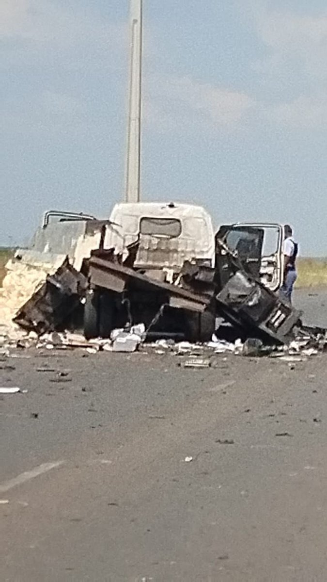 _ArriveAlive's tweet photo. A cash-in-transit robbery was reported in Zonkizizwe, South of Johannesburg https://t.co/gknUvJj2SJ
#ArriveAlive #CITRobbery #ActiveScene @SCP_SECURITY https://t.co/L2pcsKQRqh