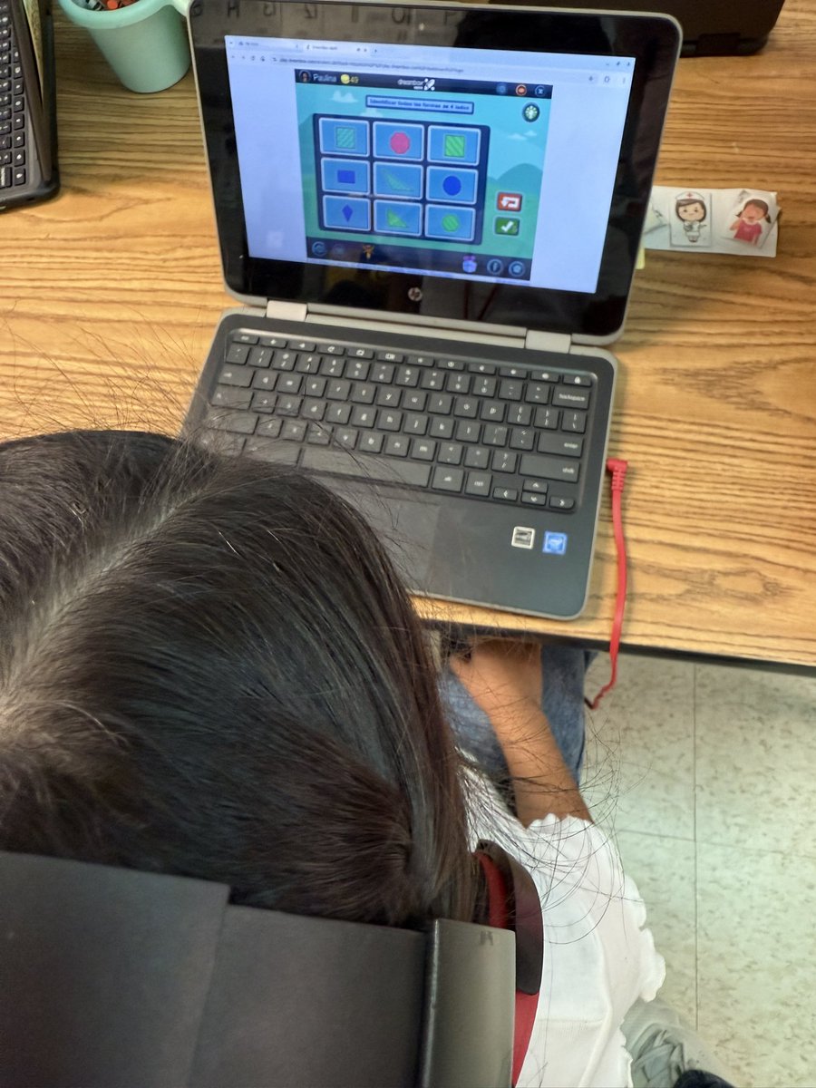 Ms_NMartinez's tweet photo. Kinder working hard to complete DreamBox lessons @WilliamsES_PISD #PISDMathChat #PISDdbchallenge https://t.co/SrYwI4OI2I