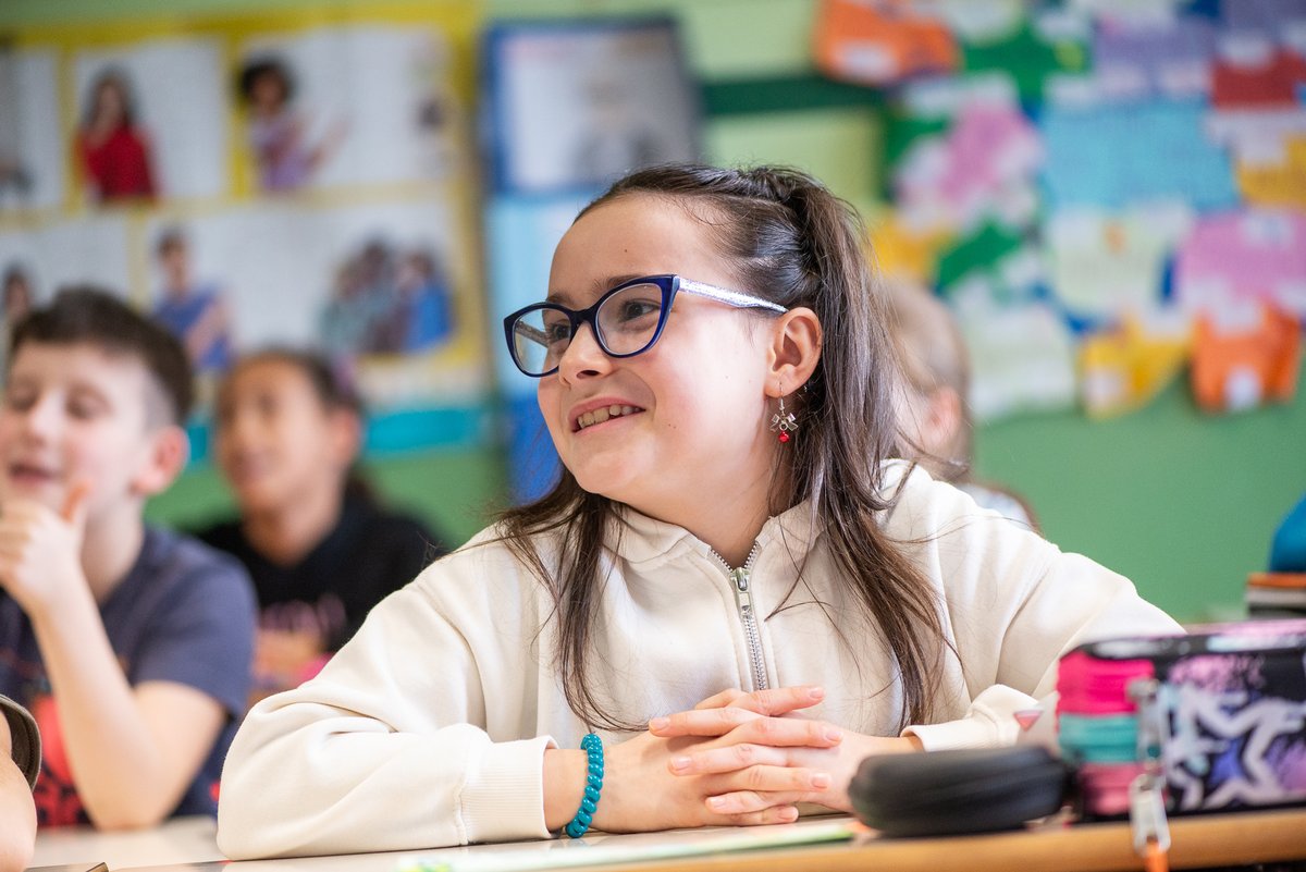 fcn_onlus's tweet image. In questi quasi tre anni di progetto, ci è capitato di sentirci dire che “nelle foto che raccontano il progetto #ABCDono abbiamo delle facce diverse”. 🙃

Non potrebbe essere altrimenti quando si è accolti come nella 4B della Scuola Papa Giovanni di #Novara
#fondazionenovarese