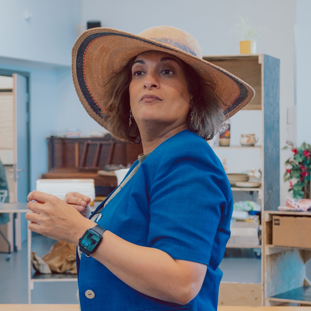 octagontheatre's tweet photo. Break a leg to our Shirley Valentine company for tonight’s opening night! Wishing you a fantastic run. 🏖️🍳🍟

Don’t miss your chance to experience this incredible show!

🎟️Book your tickets using the link https://t.co/SyUB1D2ori https://t.co/xjujEQOjUU