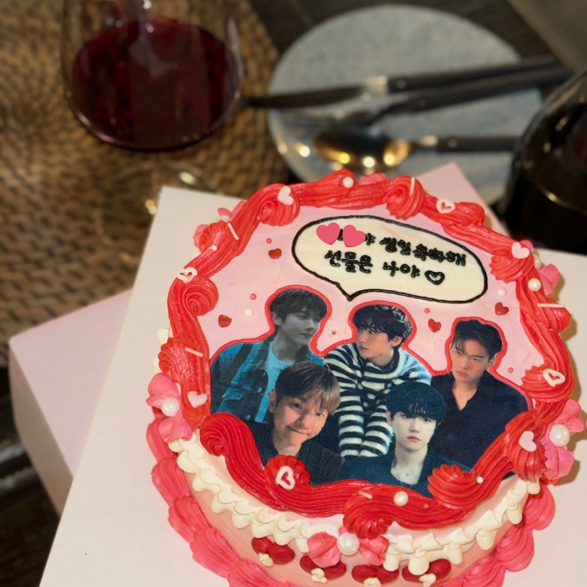 ㅋㅋㅋㅋㅋㅋㅋㅋㅋㅋㅋㅋㅋㅋㅋㅋㅋㅋㅋㅋㅋㅋㅋㅋㅋㅋㅋㅋㅋㅋㅋㅋㅋㅋㅋㅋㅋ 이벤트 몰카 미쳤나 ㅜㅜ
니즈 파악 확실한 생일 케이크에 얼굴 빨개짐..//
함께해 준 소중한 에리들 덕분에 또 마음이 부자가 돼❤️
백현아 오늘 하루만큼은..❤️
내가 세상에서 제일 행복할게! 🥳✨
#HBD #백현아오늘은