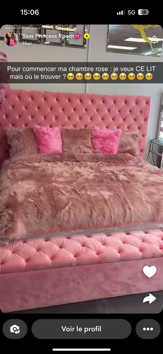 inss_bny's tweet image. une min de silence pour le mec de yass.ootd qui aurai mieux fait de rester avec son ex qui est dans dîn plutôt que la pouffiasse du village #yassootd 
En plus de ça elle gaspille l’argent par les fenêtre #yassootd #princessroom
