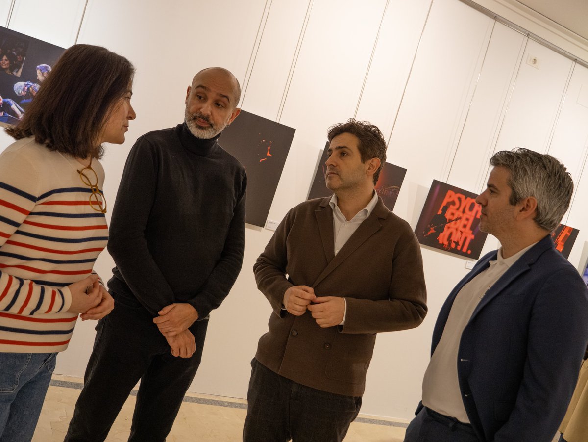 #Actual25

Hoy inauguramos la exposición fotográfica ‘La imagen sonora. Capturando el espíritu del Festival ACTUAL 2025’, resultado del trabajo realizado por los alumnos de <a href="/UNIRuniversidad/">Universidad Internacional de La Rioja (UNIR)</a> durante el pasado festival.

📍👉🏻 Biblioteca de La Rioja 

ℹ️👉🏻 actualidad.larioja.org/noticia?n=not-…
