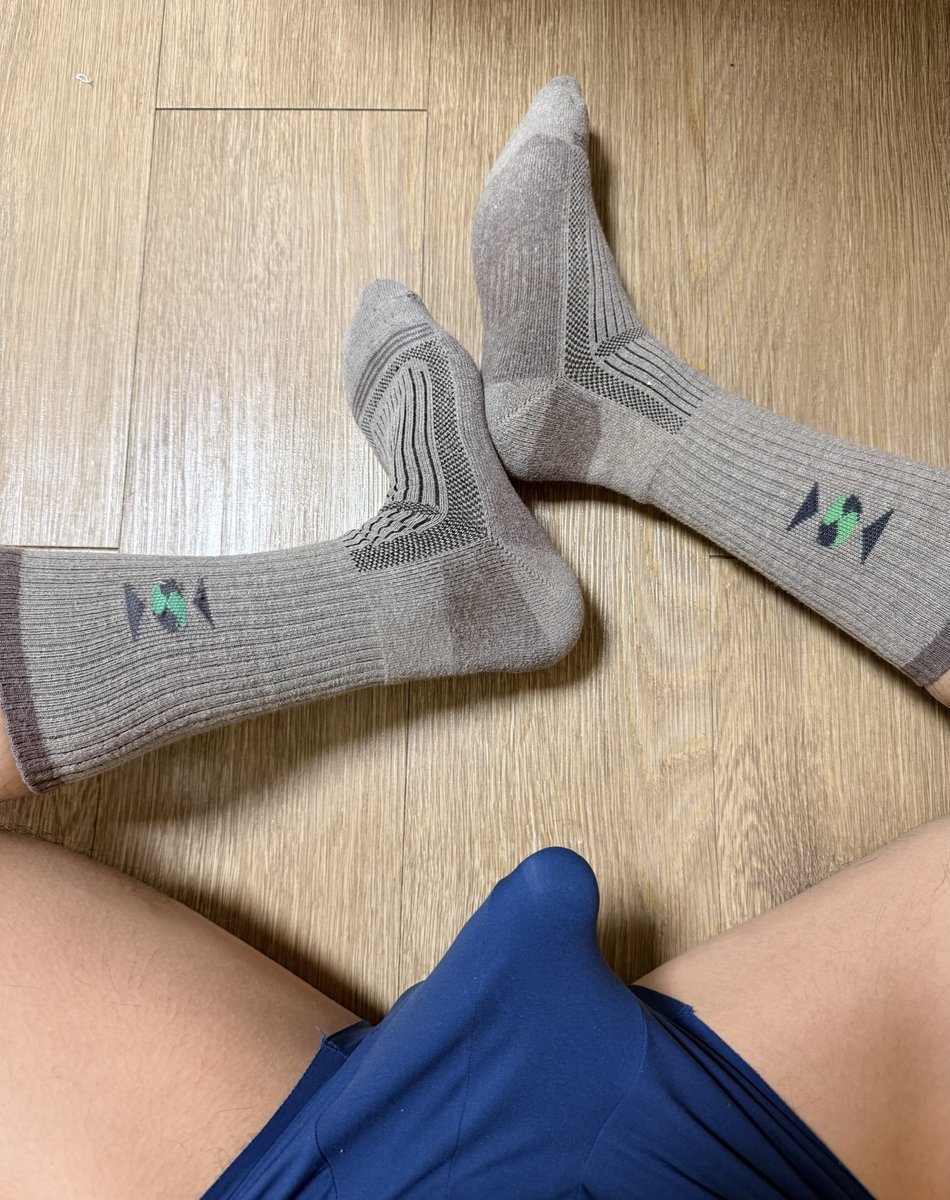 군양말도 좋아하냐?!

#군양말 #남자양말 #게이 #상납 #풋섭