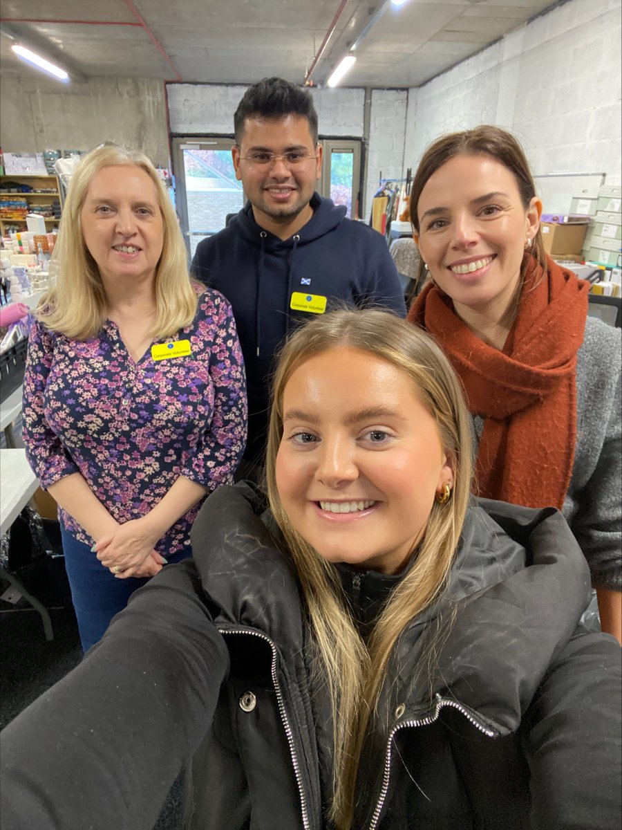 PPWHospice's tweet photo. A huge thanks to the amazing team from @littlescars who came into the hospice this week to help sort donations for sale in our Retail Shops. 
They all did a fantastic job 👏
#volunteering #community #GlasgowsHospice #Letskeeponcaring https://t.co/ygXDOs6tJD