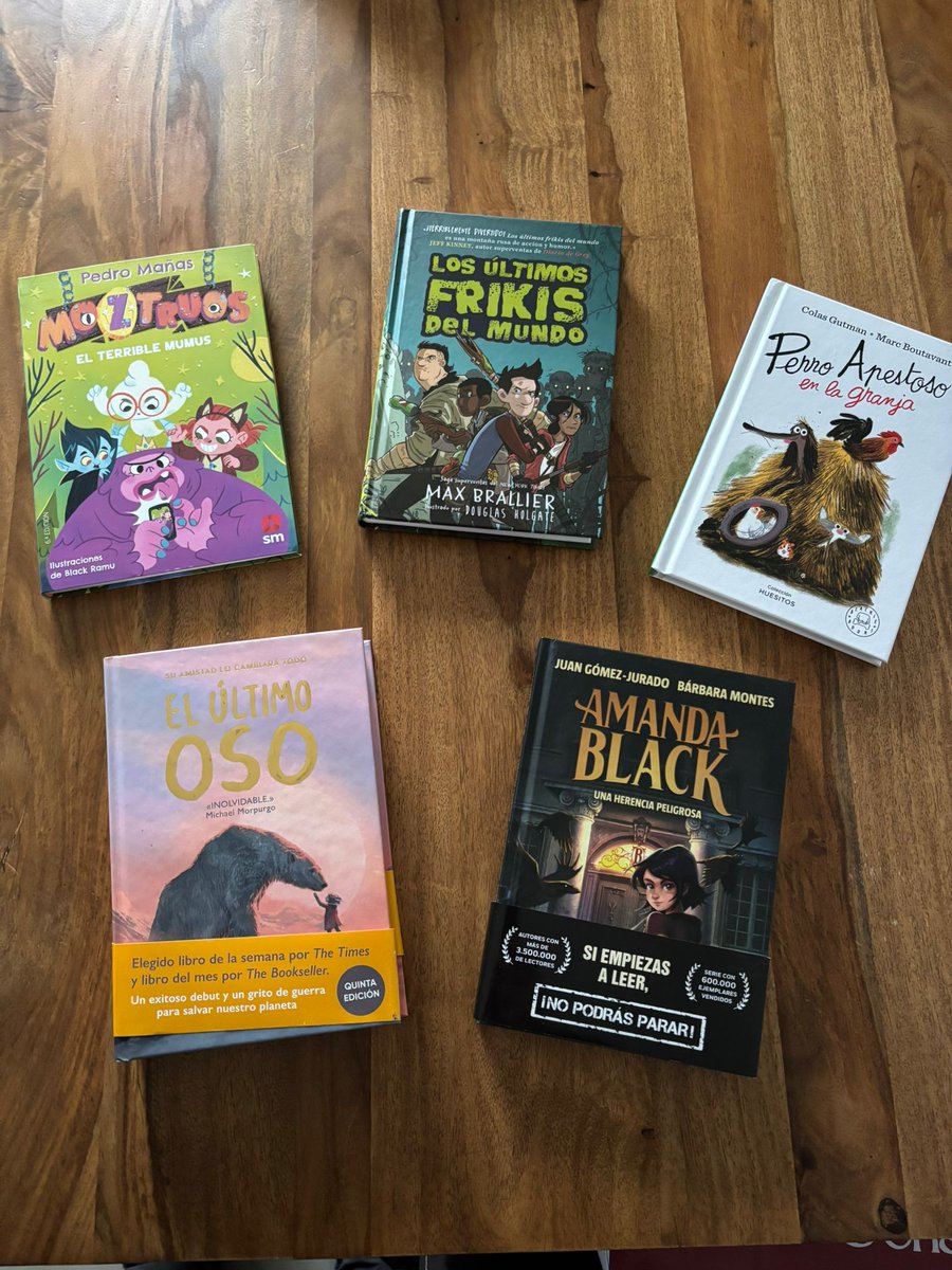 Y para la carrera familiar,  junto con nuestros amigos de <a href="/SantosOchoaLog/">Santos Ochoa Logroño</a> vamos a sortear cinco libros 🔝.

¡Recordad! Mañana sábado, de 18 a 20 horas, hemos habilitado en el Polideportivo Las Gaunas un espacio para apuntarse a la III Carrera En Logroño de Corre