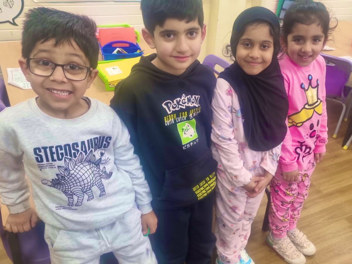 MissKingTindal's tweet photo. 💛 Year 1 are having a comfy, cosy day in support of #mentalhealthawarenes week at @arktindal 💛

🧎🏽‍♀️We have practiced mediation, journaling and how to name and explain our emotions. 😊

#TeamTindal @MrsBains3 #MentalHealthMatters https://t.co/XurEktmV3U