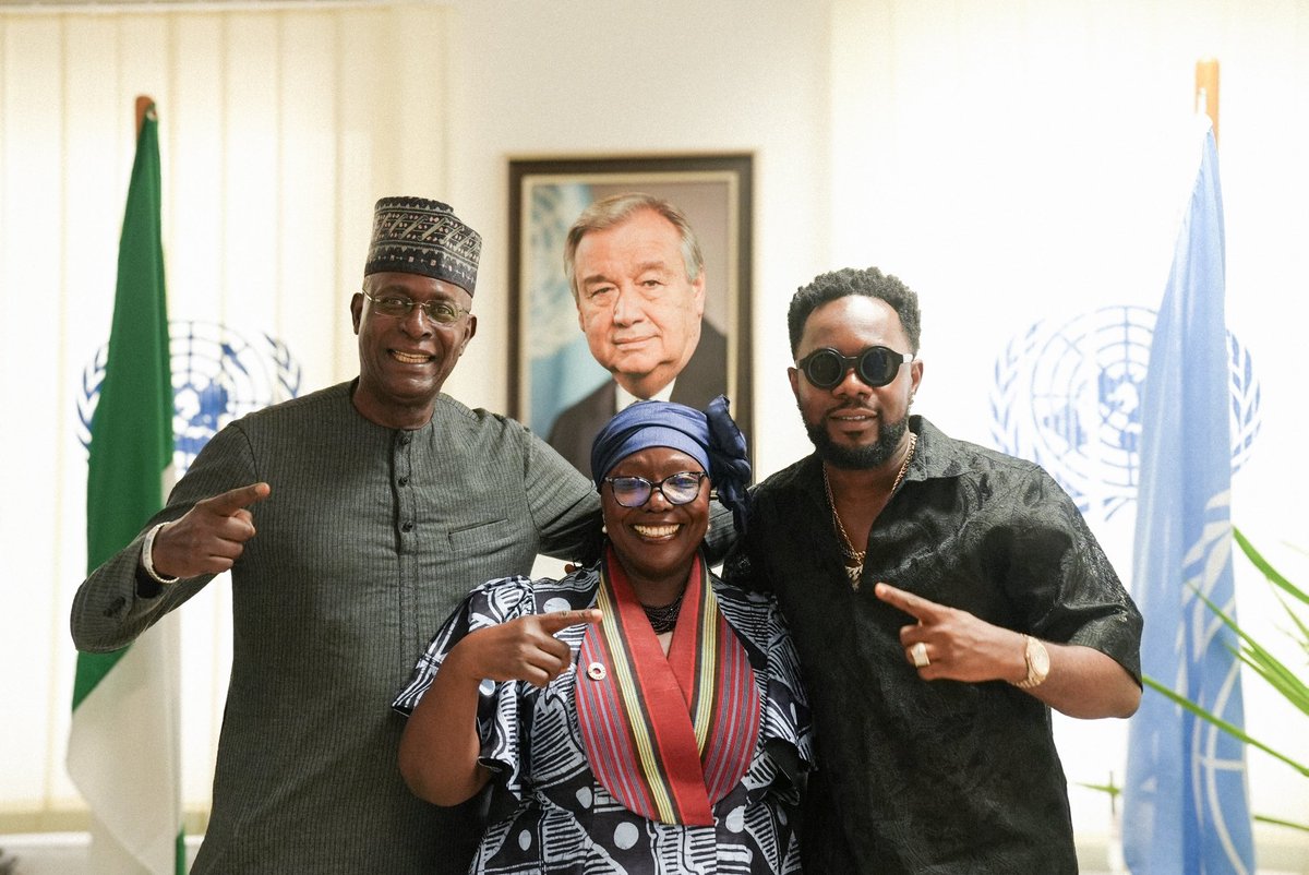 ElsieAttafuah's tweet photo. @UNDPAfrica’s Goodwill Ambassador @PatorankingFire in the building for a #ChatWithPat🎤
@Patorankingfire is inspiring young africans to harness innovation & entrepreneurship for sustainable dev’t. His journey from poor beginnings to global icon embodies true determination and talent. 

@UNDPNigeria @UN_Nigeria youth-focused initiatives are integral to our commitment to the @Gov_Nigeria in strengthening Nigeria’s innovation ecosystem & unlocking investment opportunities for changemakers. 

#NextGen #Innovation #Creativity