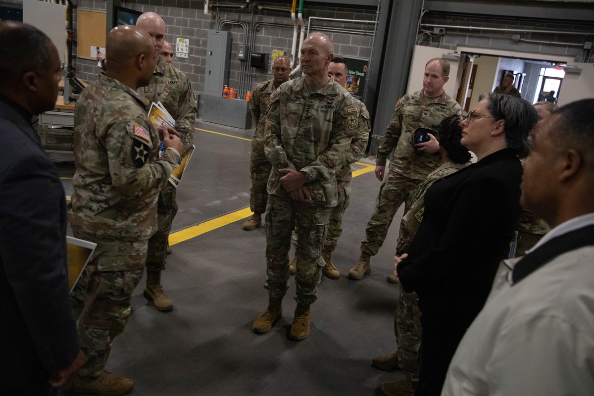U.S. Rep. Jennifer McClellan met with U.S. Army Garrison Fort Gregg-Adams Garrison Commander COL Rich Bendelewski and other garrison leaders recently during her visit to the installation. 

McClellan and Chief of Staff of the Army GEN Randy George toured several locations.
