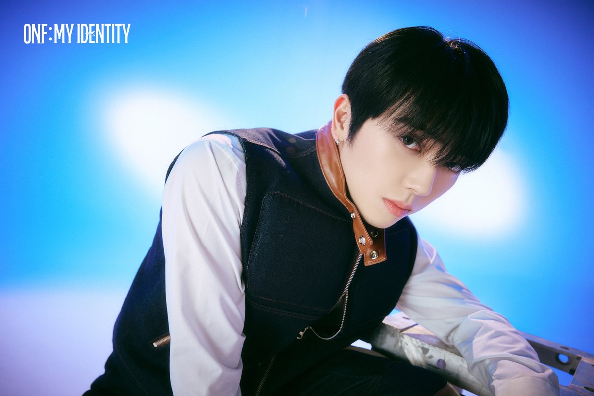 ONF_offcl's tweet photo. 온앤오프(ONF) THE 2ND ALBUM PART.1 [ONF:MY IDENTITY]

CONCEPT PHOTO 2
#PLANT_YOUR_FLAG

2025.02.18 6PM (KST)

#온앤오프 #ONF
#The_Stranger #ONF_MY_IDENTITY
#민균 #MINKYUN https://t.co/l5AI4eWMKW