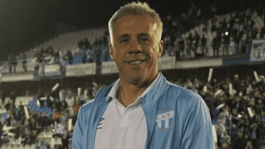 yessilazarteok's tweet photo. #AtleticoTucuman se queda sin entrenador y la CD busca reemplazante.

entre ellos 2 a quién traen?  #decanos https://t.co/jUCMw1IB2B