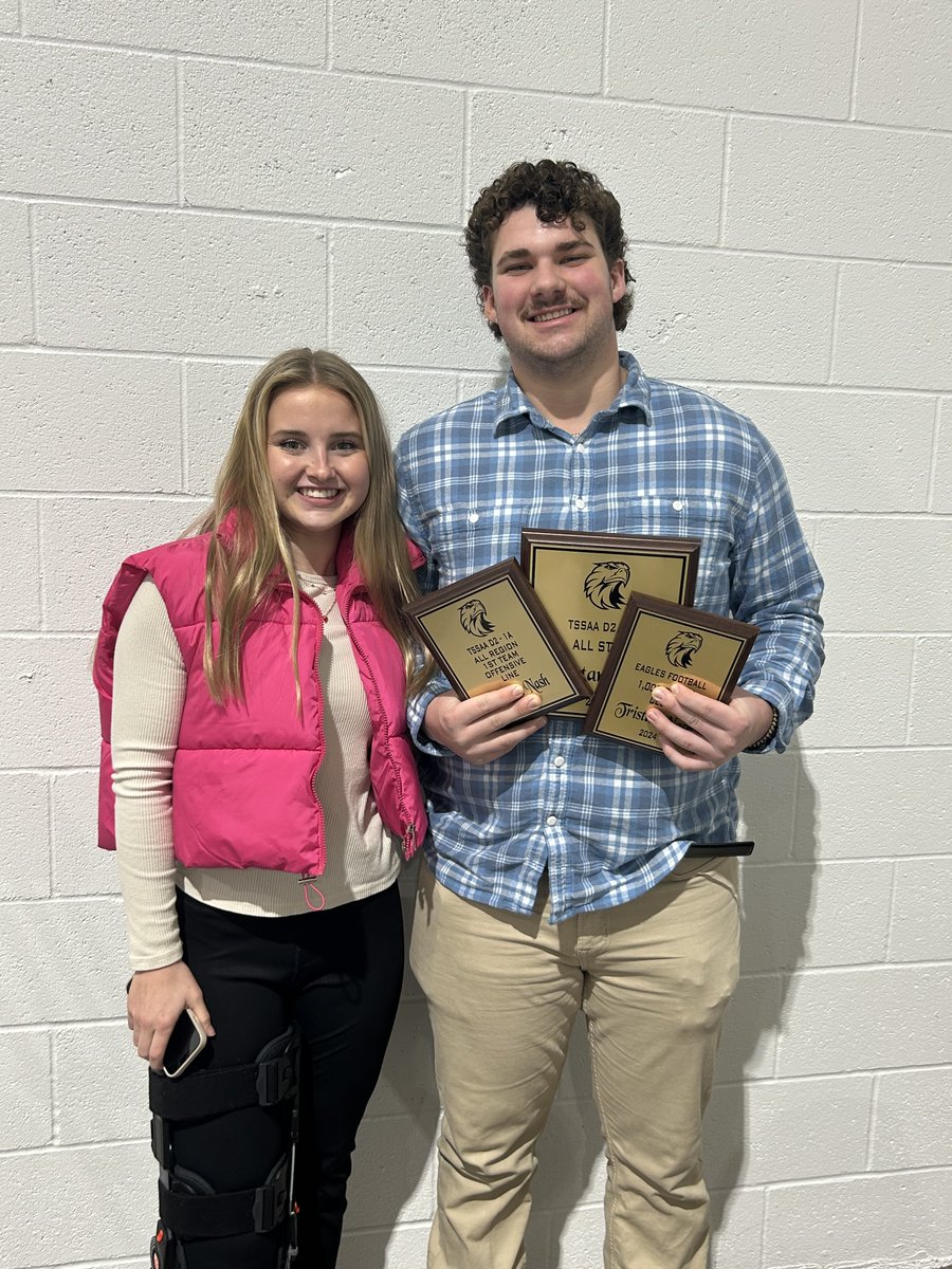 Tristan Nash OC/OG 2026 6โ3 275 (@tristannash58) on Twitter photo I had a great time at the JCS football banquet! Can't wait for Senior season! I am honored to receive First Team All Region, All State Team, and 1000Lb Club!
<a href="/NCEC_Recruiting/">NPA</a> <a href="/BuckFitz/">NPA/SUPERMAX 100</a> <a href="/CoachP_JC/">Coach Palmer</a> <a href="/NatlPlaymkrsAca/">NatlPlaymkersAcademy</a> <a href="/JCEagleFootball/">JC Football</a> <a href="/LeverageLineman/">Leverage Lineman Training</a> <a href="/BallHawkU/">BallHawkU ๐๐ฆ
</a> <a href="/CSmithScout/">Chris Smith</a> I had a great time at the JCS football banquet! Can't wait for Senior season! I am honored to receive First Team All Region, All State Team, and 1000Lb Club!
<a href="/NCEC_Recruiting/">NPA</a> <a href="/BuckFitz/">NPA/SUPERMAX 100</a> <a href="/CoachP_JC/">Coach Palmer</a> <a href="/NatlPlaymkrsAca/">NatlPlaymkersAcademy</a> <a href="/JCEagleFootball/">JC Football</a> <a href="/LeverageLineman/">Leverage Lineman Training</a> <a href="/BallHawkU/">BallHawkU ๐๐ฆ
</a> <a href="/CSmithScout/">Chris Smith</a>