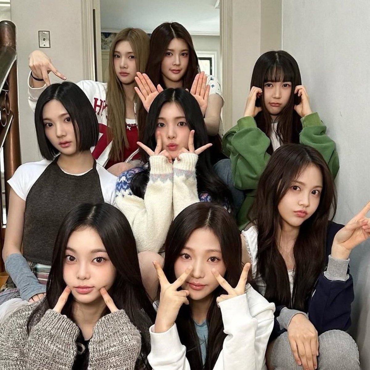 📷 - Ian na nova atualização do IG do H2H

'🎠🍀'

#Hearts2Hearts #하츠투하츠 #H2H
#IAN #이안 @H2H_smtown