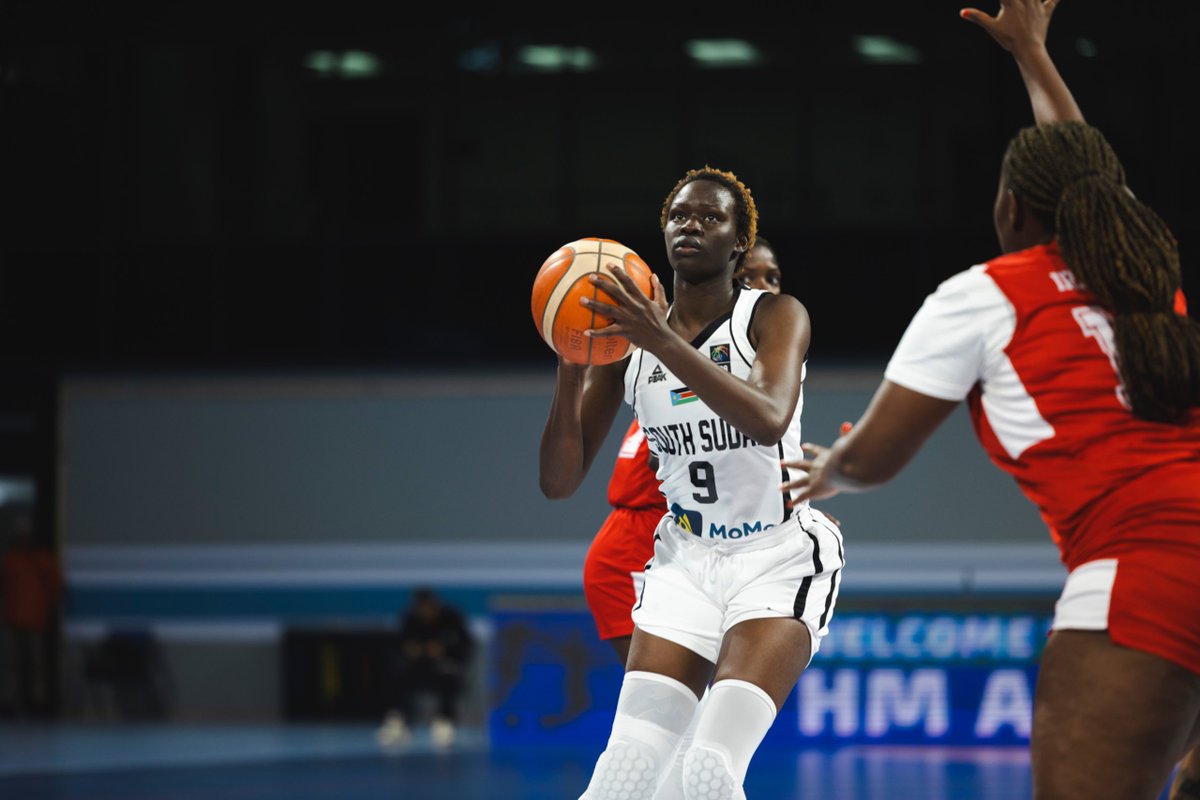 SSBFed's tweet photo. โจ Stellar first half vs Burundi
๐ธ๐ธ4๏ธโฃ1๏ธโฃ- ๐ง๐ฎ2๏ธโฃ4๏ธโฃ
#WomensAfrobasket #BrightStarlets https://t.co/xoLAJxYqMp