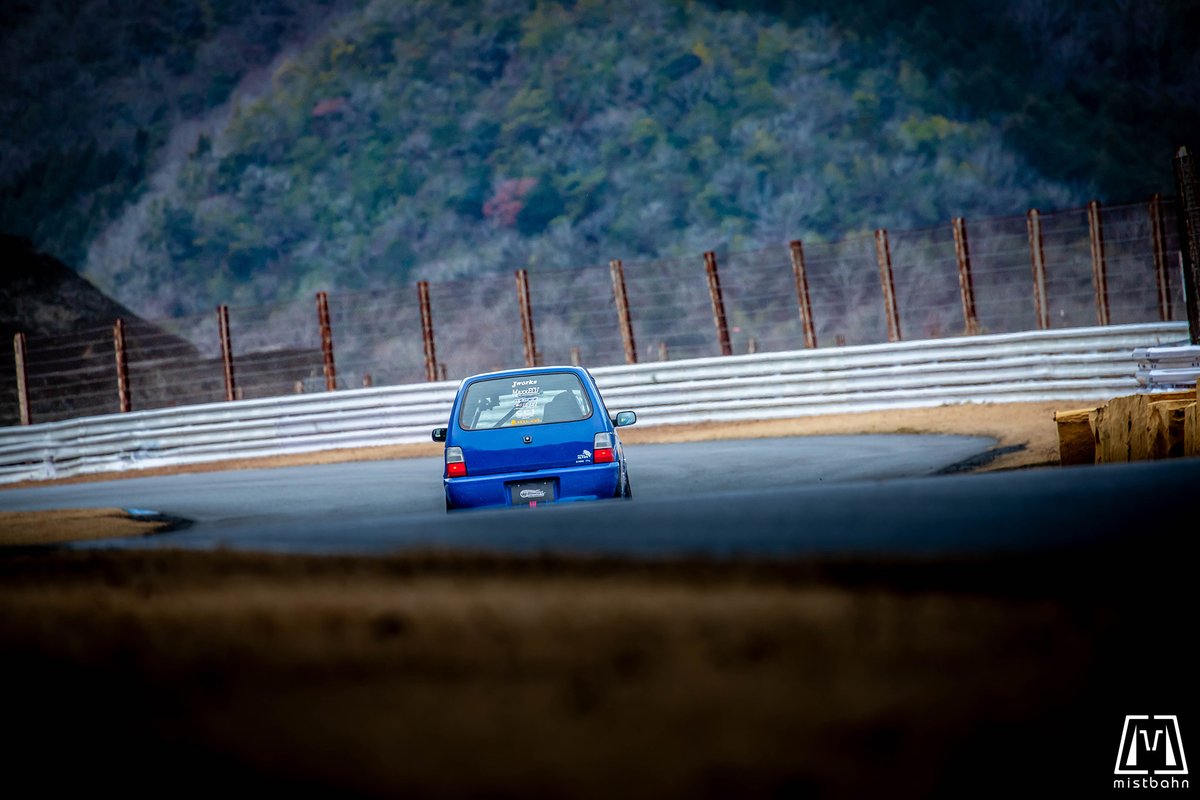 mistbahn's tweet image. 人妻エンジニアリング SUZUKI HC11V ALTO 青バン

#CTAC #CTAC2025 #CentralTimeAttackChallenge #セントラルサーキット #TimeAttack #タイムアタック #SuzukiAlto #スズキアルト #HC11V #青バン #人妻エンジニアリング #CCJ #チキンカーズジャパン